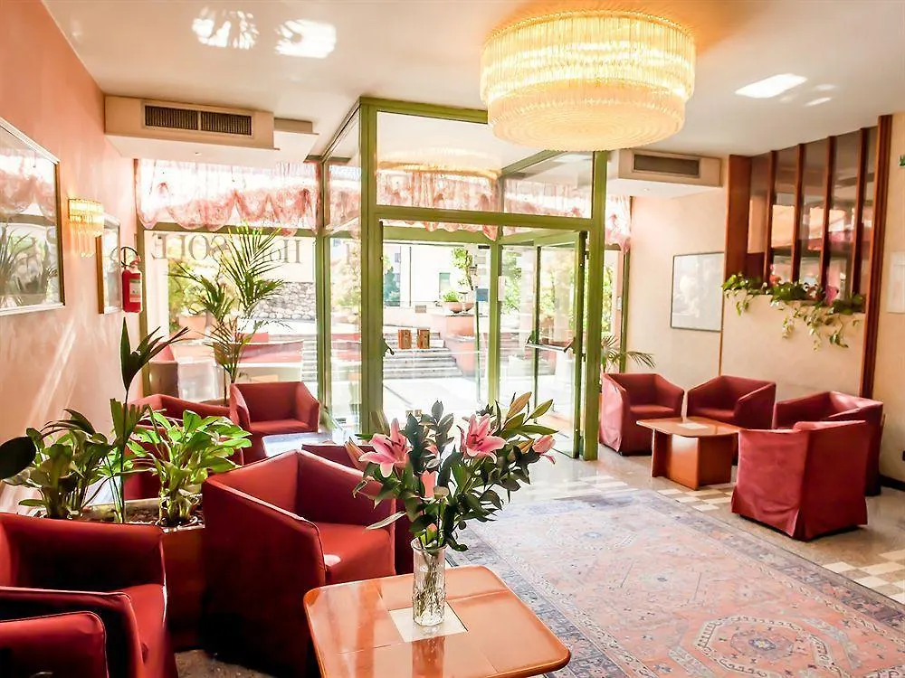 ****  Sky Pool Hotel Sole Garda Garda  Italien