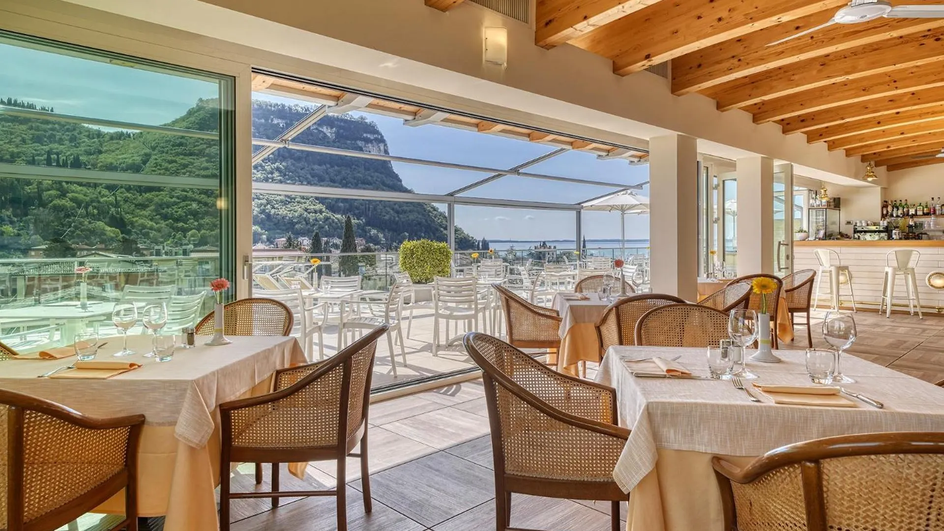 Sky Pool Hotel Sole Garda